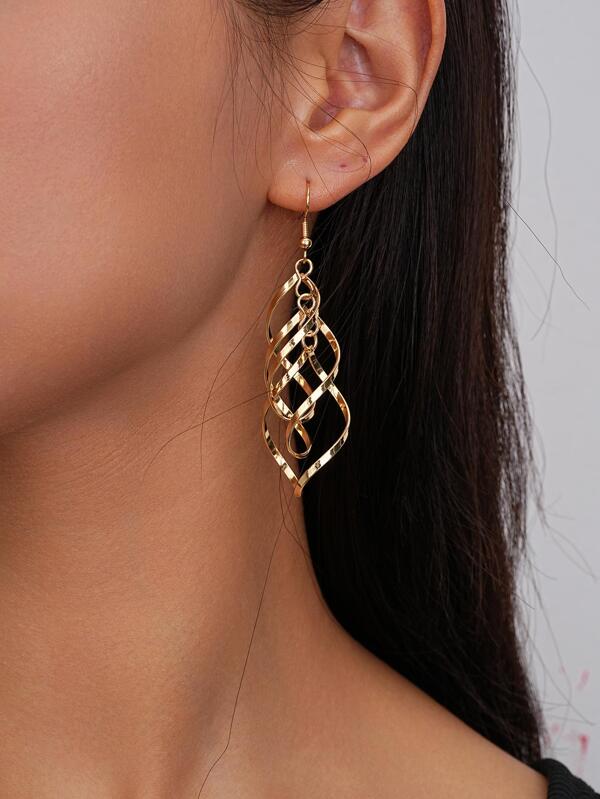 حلق بتصميم دوائر متجاورة متداخلة معدنية معدنية بلون الذهب، مناسبة للتنورة اليومية للسيدات