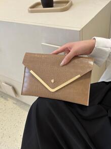 鱷魚壓紋翻蓋信封包優雅金屬裝飾 - 卡其色 - 查看 3