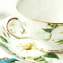 1 pieza Taza con estampado de flores y 1 pieza plato, de vuelta al colegio