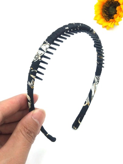 ともりんさん専用です。CHANEL 花柄カチューシャ【お年玉価格】 ともりんさん専用です。CHANEL 花柄カチューシャ【お年玉価格