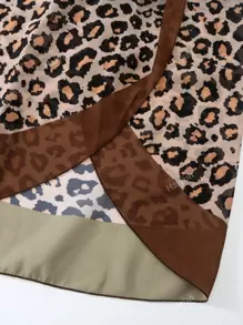 Falda tipo pareo con nudo delantero y estampado de leopardo para el verano