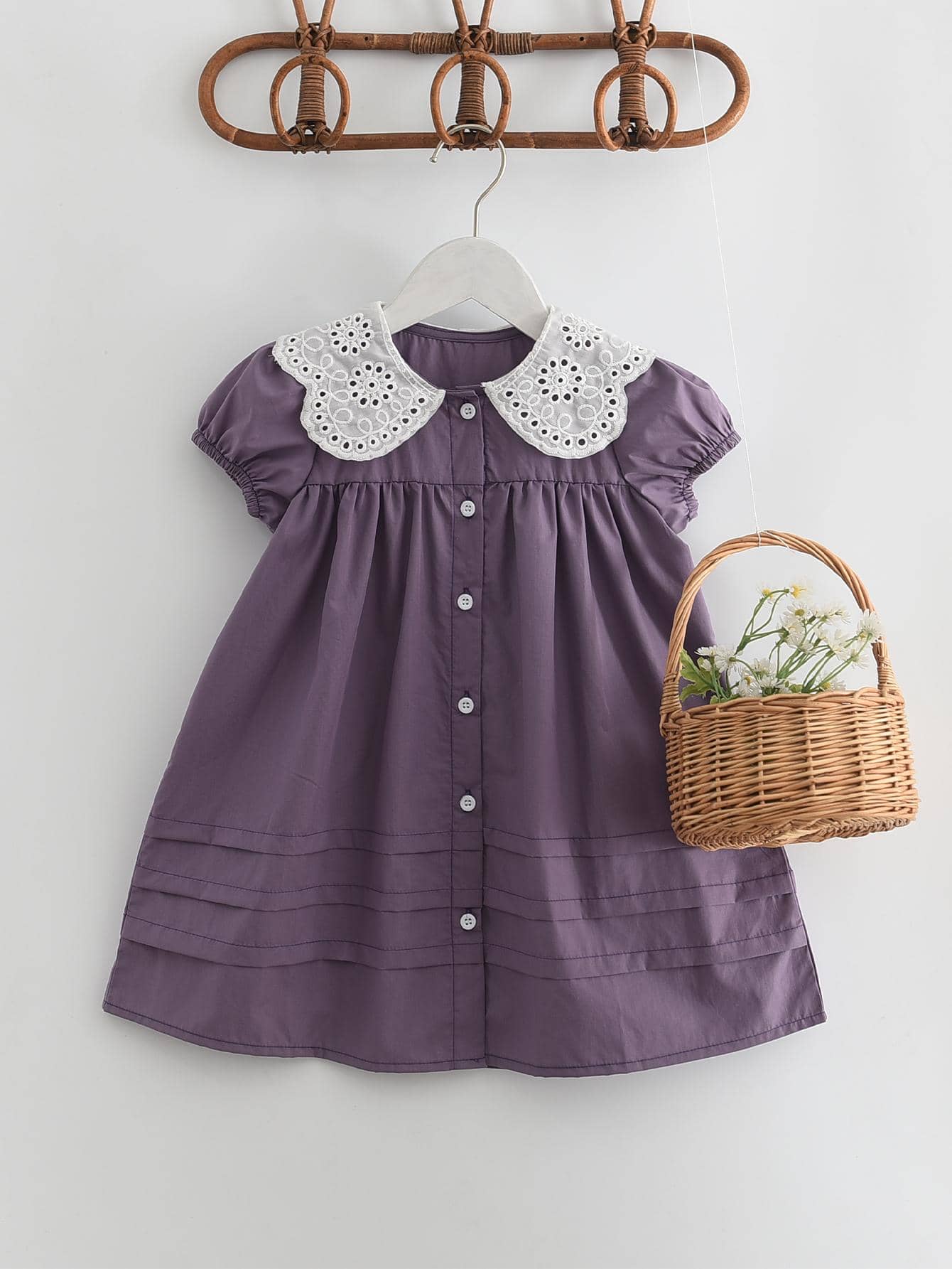 Young Girl Contrast Eyelet Embroidery Statement Collar Puff Sleeve Dress - Purple - View 1