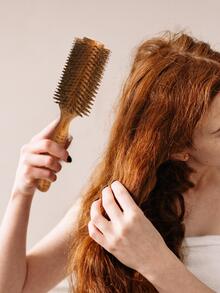 1pc Wood Hair Roller Comb - Ginger - View 3