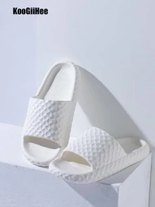 KooGiiHee 學院拖鞋適用於女士質感紋理壓花室內單帶拖鞋 - 白色 - 查看 5