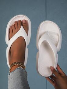 Women's Summer Flip Flops Slippers - White - View 1