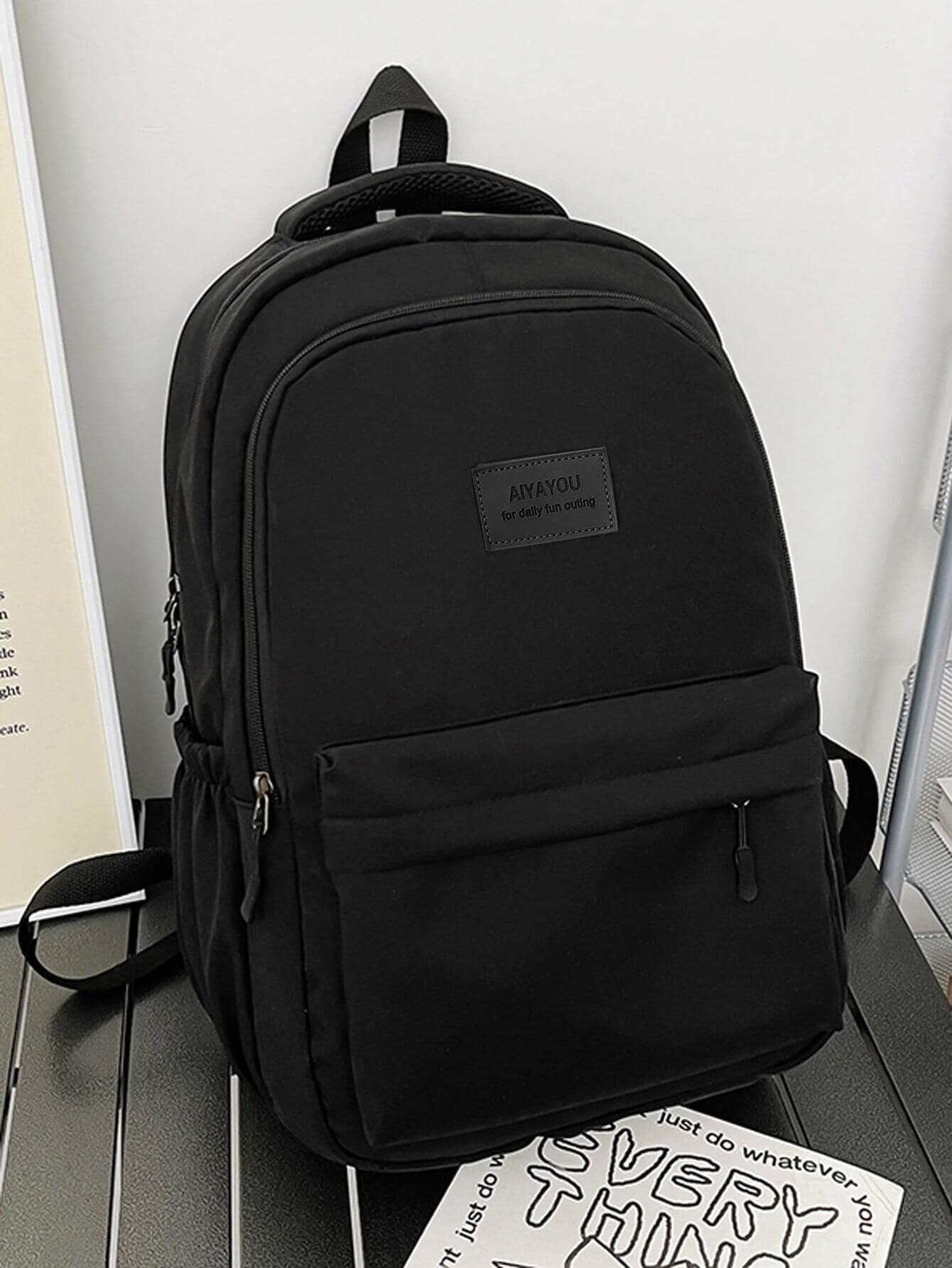 经典休闲通勤/旅行/购物背包，大容量背包，夏季学院书包，多功能宿舍大学男士包，学校背包，假日电脑男士黑色包，返校沙滩包，夏季包，春假包，背包，旅行必备品，大包，学校用品，学生新生活用品，男士必需品 - 黑色 - 查看 1