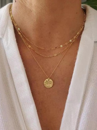 Fashionable Textured Round Charm Layered Necklace