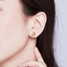 1雙純銀香蕉耳釘適合女士婚禮原始小耳環時尚首飾類禮物