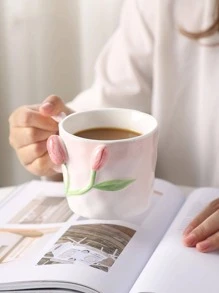 一只創意手繪陶瓷咖啡杯，設有手擠花卉圖案，適用於家庭使用 - 彩色 - 查看 3