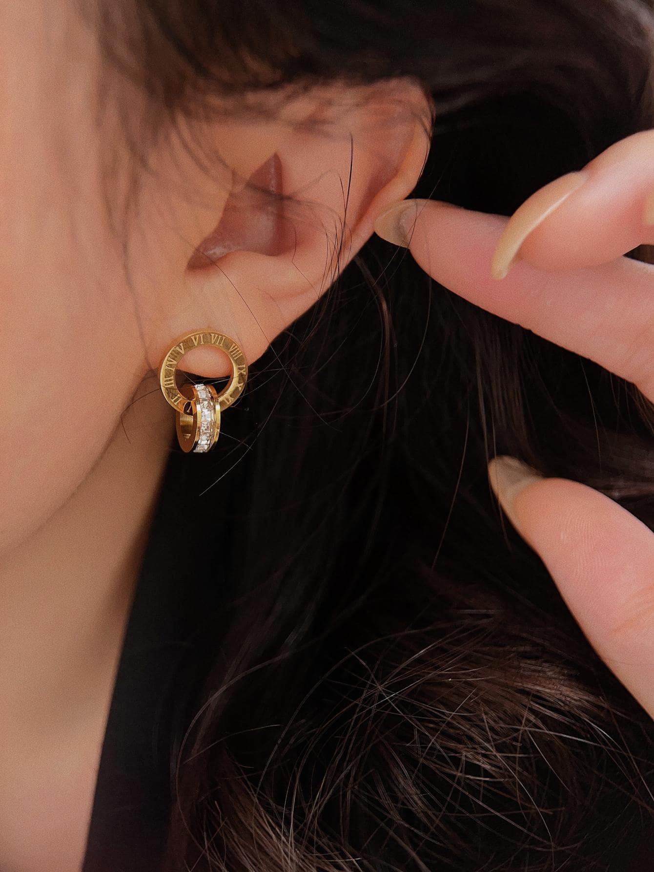 1pair Titanium Steel Double Circle Earrings With Rhinestone Inlaid Roman Numerals For Women, New Arrival - Gold - View 1