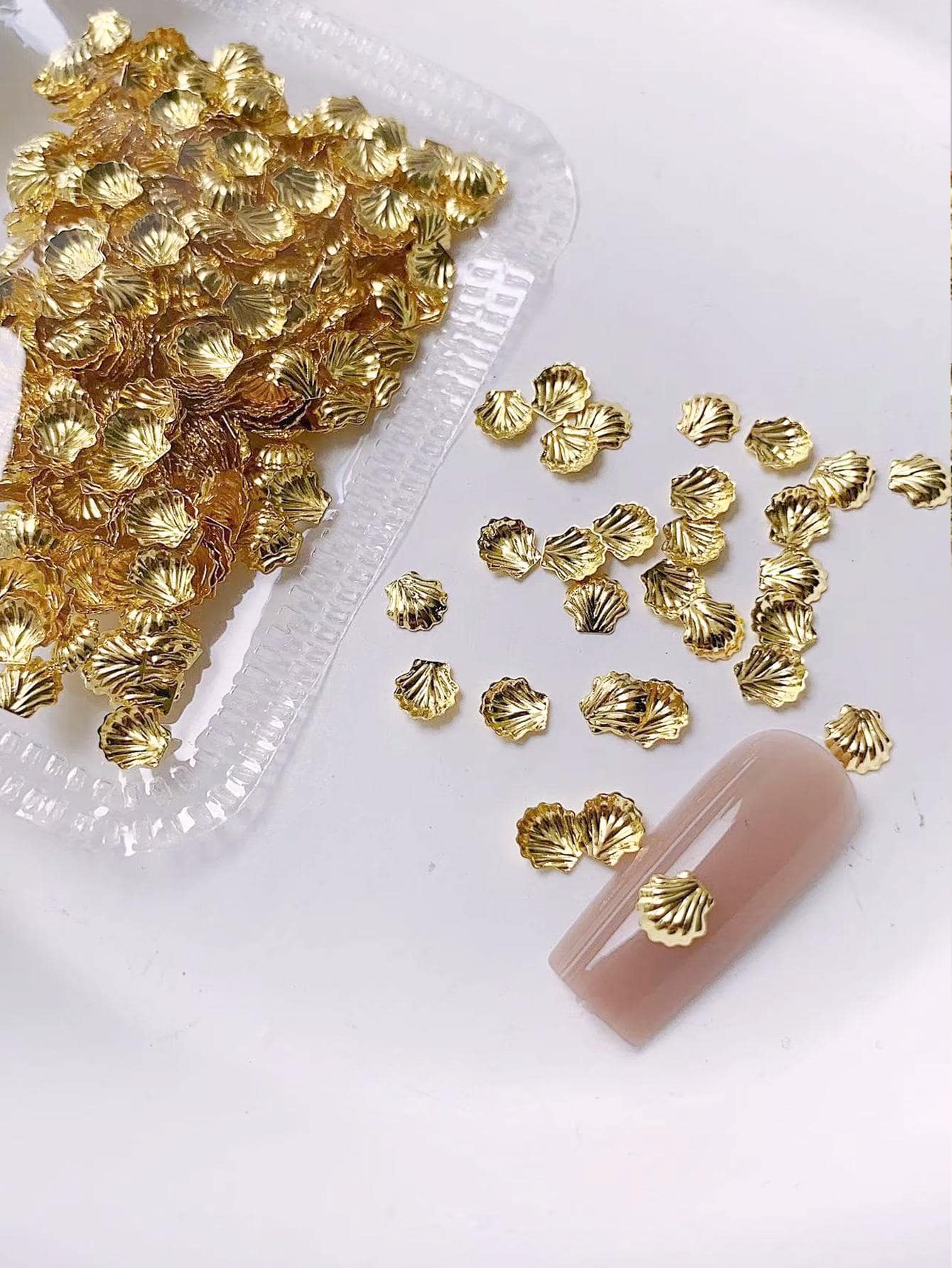 1 gói trang trí móng nghệ thuật thiết kế vỏ sò vàng - Vàng - Xem 1