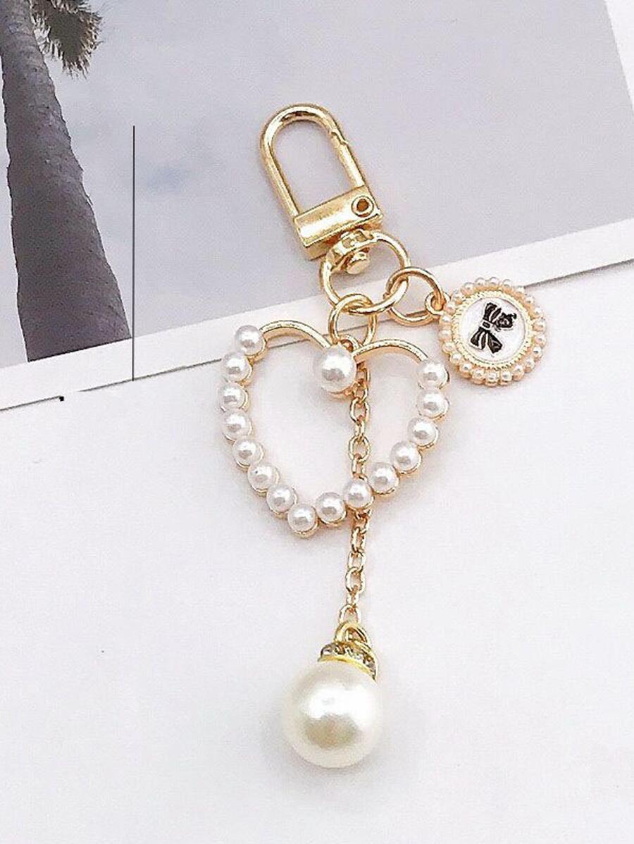 心形和蝴蝶結形狀和假珍珠裝飾手提袋掛件 送禮佳品，為青少年女孩、女性、大學生、新手和白領工人裝飾，鑰匙扣和掛繩，校園用品，老師禮物，開學季應節禮品