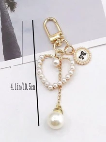 心形和蝴蝶結形狀和假珍珠裝飾手提袋掛件 送禮佳品，為青少年女孩、女性、大學生、新手和白領工人裝飾，鑰匙扣和掛繩，校園用品，老師禮物，開學季應節禮品