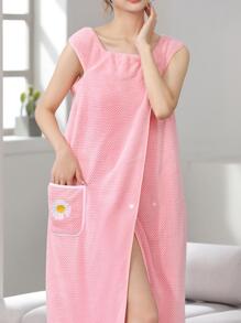 1pc Floral Embroidered Bath Wrap Towel - Pink - View 2