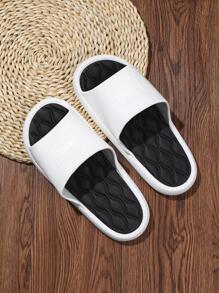 字母圖案浴室淋浴抗吊帶裙室內室外塑膠拖鞋