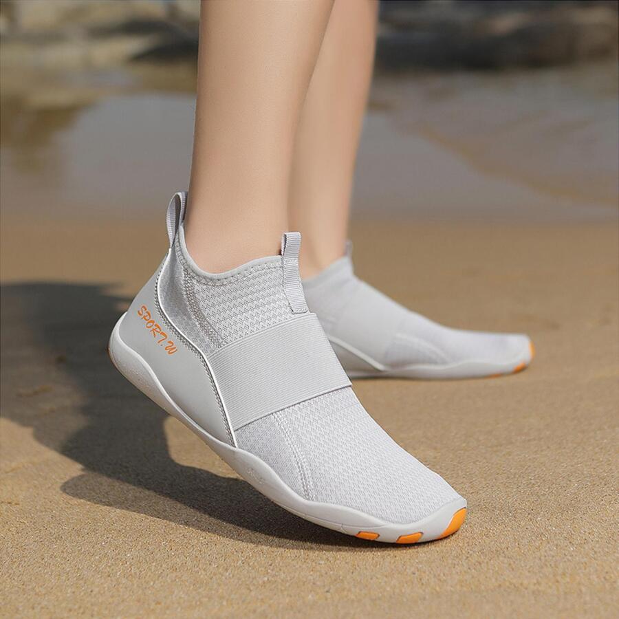 Herren Leichte Outdoor Wassersportschuhe, Schnell Trocknende Aqua Schuhe, Multifunktionale Socken Schuhe, Slip-On schwimmen-schuhe, Wildwasser-trekking-schuhe, Atmungsaktive Wassersportschuhe, Strand-schwimmschuhe - Grau - Übersicht 1