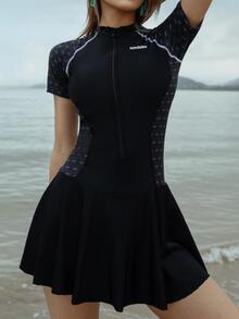 尼龍高彈性短袖時尚快幹防曬拉鍊式可拆墊spa度假運動款一件式裙子泳衣