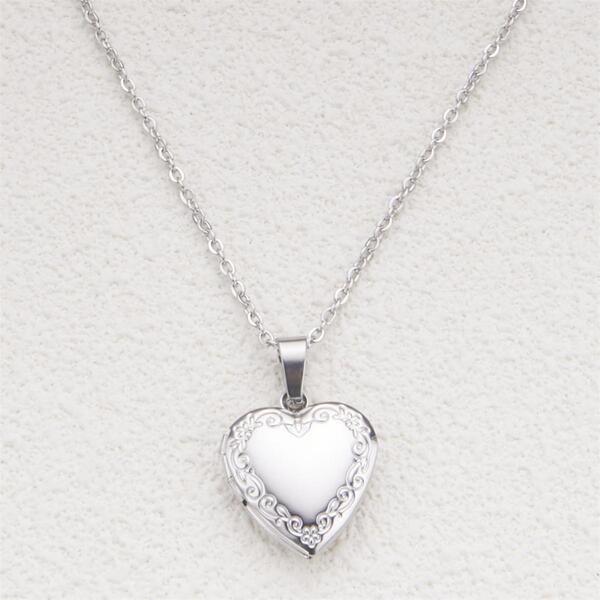 Women Girls Locket Necklace Stainless steel Silver/Gold color Photo