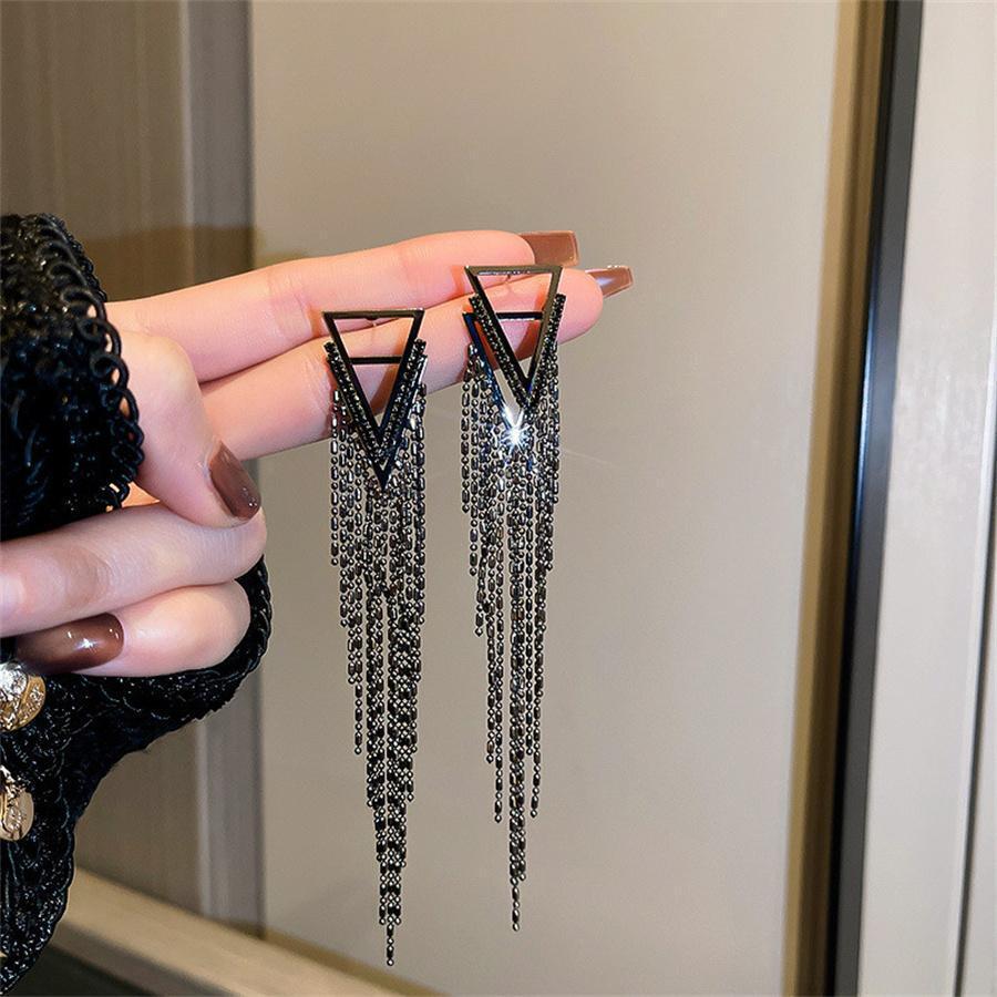 1pair Geometric Triangle Black Tassel Dangle Earrings - Black - View 1