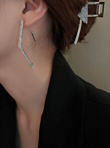 1對精美幾何鑽石形狀合金耳環適合女士,時尚和多用途 - 銀色 - 查看 3