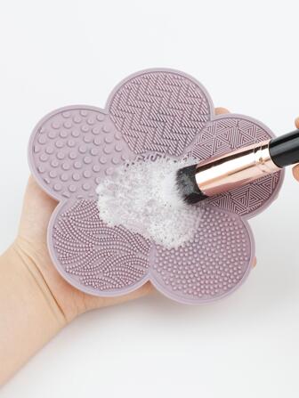 RANCAI 1Pc Flower Silicone Makeup Brush Cleaning Bearings With Suction Cups, Silicone Cleaning Tool, Makeup Brush Tools,Brush Cleaners,Beauty And Personal Care