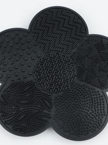 RANCAI Portable Makeup Brush Cleaning Mat, 1Pc Silicone Floral Shaped Reusable Brushes Accessory Silicone Makeup Brush Cleaning Mat For Brush Clean