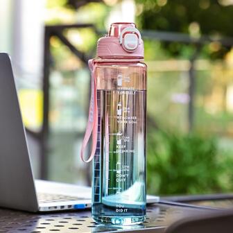 1PC 透明彩色运动水壶带刻度户外休闲运动水壶，适合健身和户外活动