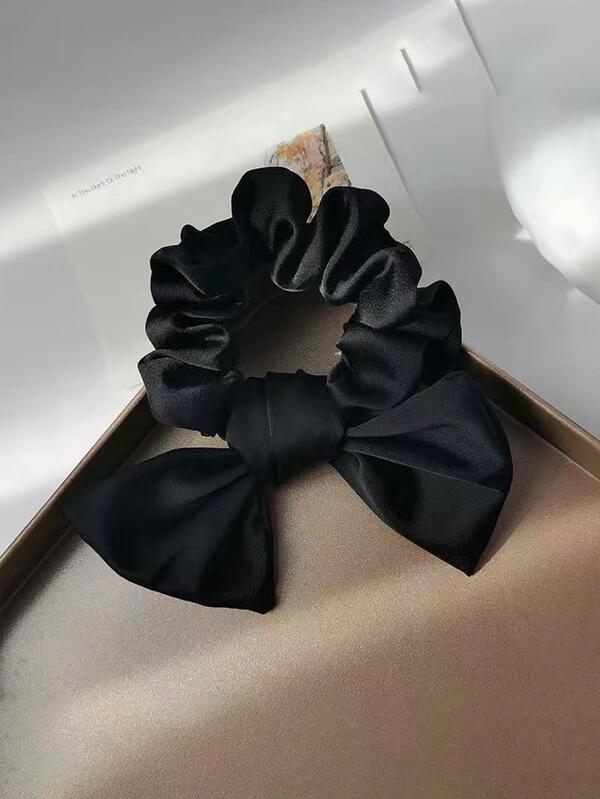 ربطة شعر سوداء من الساتان بعقدة سكرانشي للاستخدام اليومي للمرأة