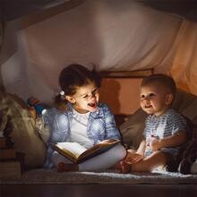 قوية جداً مصباح يدوي صغير يحتوي على 9 Led، 4ألوان مختلفة - أفضل مصباح يدوي تاك للأطفال، القراءة الليلية، انقطاعات الكهرباء، والتخييم