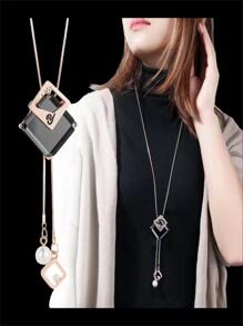 Collar Con Geométrico Decorado Con Perlas Falsas - Amarillo Oro - Ver 3