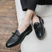 Men Crocodile Embossed Bow Decor Dress Loafers, Business Work Black Dress Shoes - Black - View 3