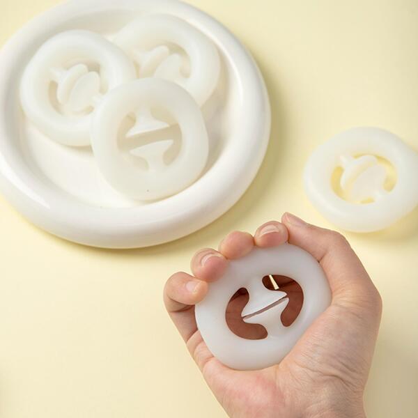 1pc Silicone Pinch Toy, Funny Glow In The Dark Geometric Fidget Toy For Reduce Stress