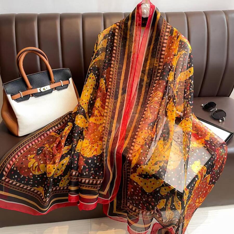 1 Máy tính Thiết kế mới Chấm bi & Sọc & In hoa, Khăn lụa thân thiện với da khi đi du lịch ngoài trời, chống nắng và thoáng khí - Nhiều màu - Xem 1