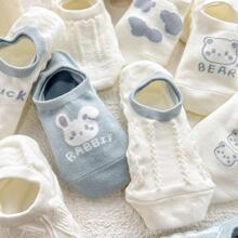5pairs Women Cartoon Bear Head & Letter Graphic Non-slip Cute Invisible Socks For Daily Life