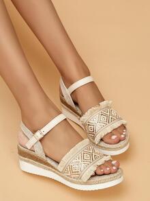 Comfortable Fringe Decorated Stylish Wedge Sandals - Gold - View 4