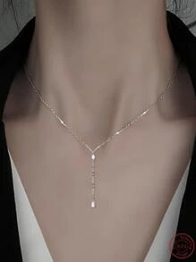 One Piece Of Water-drop And Square Diamond Combination Fashioned Pendant Necklace, Suitable For Date, Holiday Party, Travel, Commuting, Daily Wear And Beach Wear. A Versatile And Elegant Jewelry Gift For Girlfriend, Best Friend, Or Female Acquaintance.