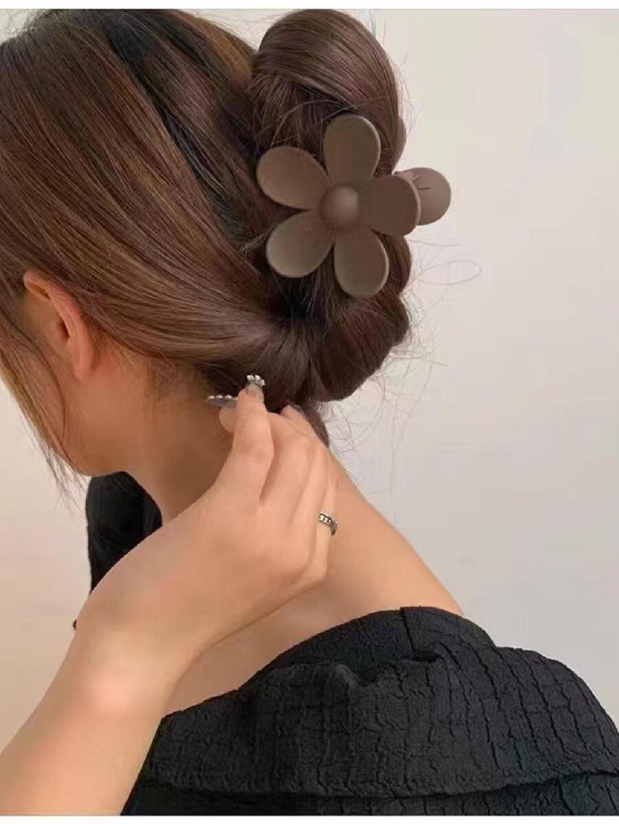 花朵設計髮爪 - 卡其色 - 查看 1