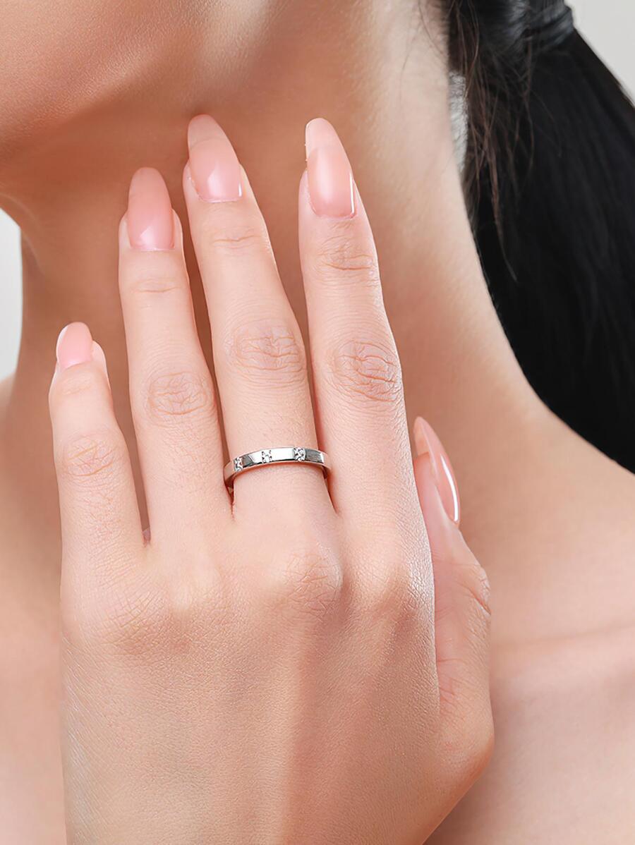 A簡約風訂婚戒指婚戒適合女士S925純銀定情戒指永恆戒指精細首飾類禮品 - 銀色 - 查看 1