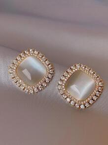 1pair Geometric Cat's Eye Stone Stud Earrings With Elegant Style