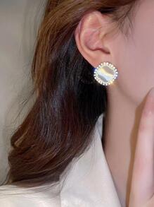 1pair Geometric Cat's Eye Stone Stud Earrings With Elegant Style