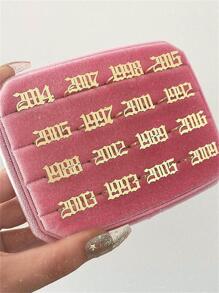 2026复古生日年份金色不锈钢戒指，时尚个性创意小众设计（注意：不锈钢接口较为脆弱，请小心弯曲戒指，以免断裂。此外，由于生产批次不同，可能存在轻微色差。另外，由于光线和拍摄角度的原因，实际产品颜色可能与图片略有不同。） - 金色 - 查看 1