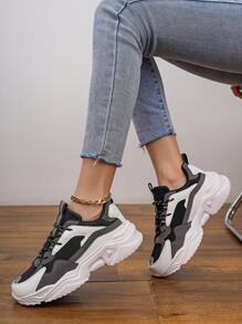 女性舒服的前繫帶撞色運動鞋,運動戶外老爹鞋