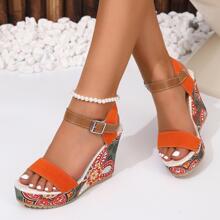 2024夏季女款厚底楔型花紋時尚高跟和高防水臺腳踝帶涼鞋，尺碼加大 - 橘色 - 查看 3