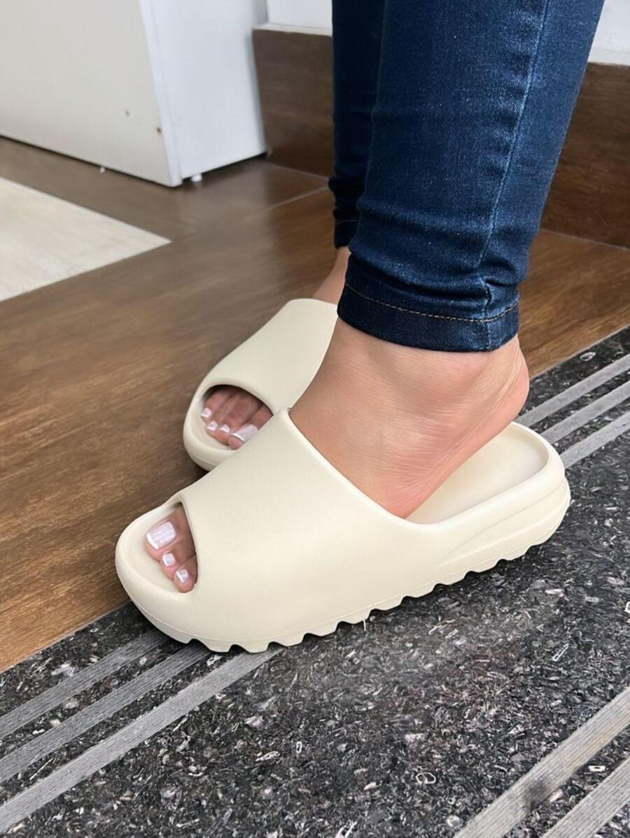 Chinelo Nuvem chinelo feminina flat confortável - Bege - Visão 1