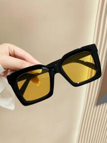 一副方形夏季沙滩时尚眼镜，适合运动、旅行、音乐节、运动风、驾驶、节日装扮、海滩、郊游、夏季配饰、度假、家庭出游、优雅装扮、街头风配饰、派对、户外活动、街头风、钓鱼、假日等场合。 - 黃色 - 查看 2