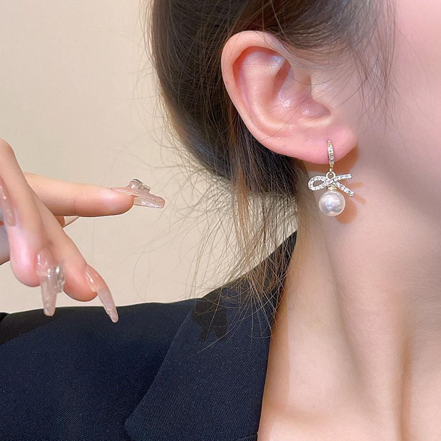 1對合金蝴蝶結＆人造珍珠耳環 - 彩色 - 查看 1