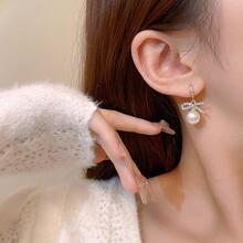 1對合金蝴蝶結＆人造珍珠耳環 - 彩色 - 查看 4