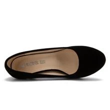 Women's Classic Round Toe Pump Kitten Low Heel Shoes - Black - View 4