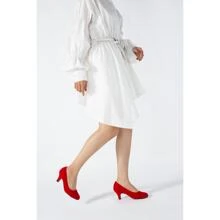 Women's Classic Round Toe Pump Kitten Low Heel Shoes - Red - View 3