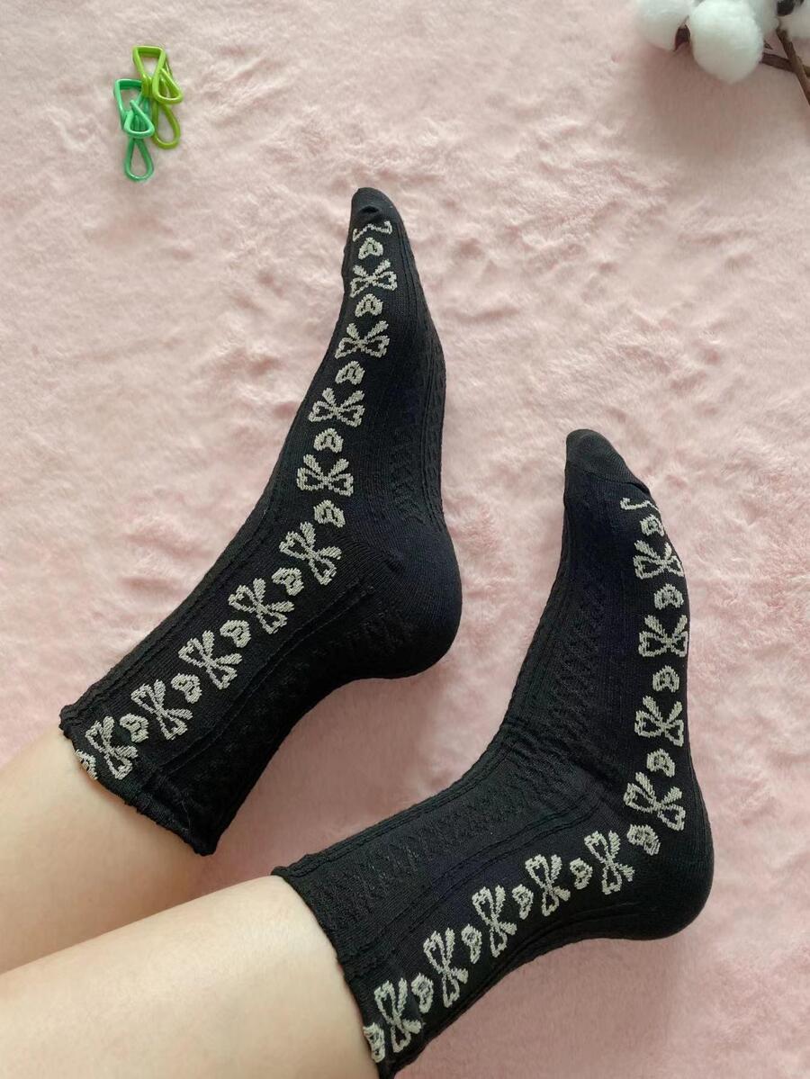 Vớ phi hành đoàn họa tiết nơ - Đen và trắng - Xem 1